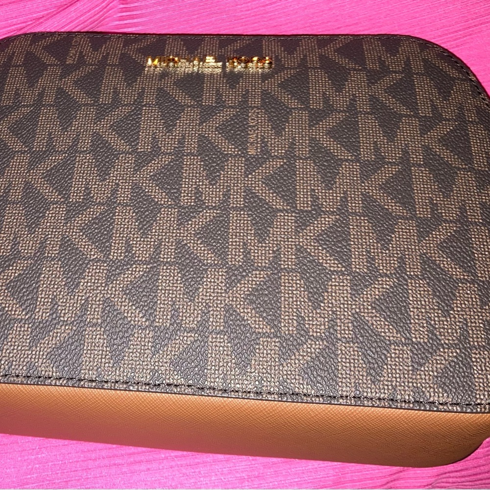 NWOT Michael Kors purse